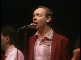 Joe Jackson Is She Really Going Out With Him (Live)